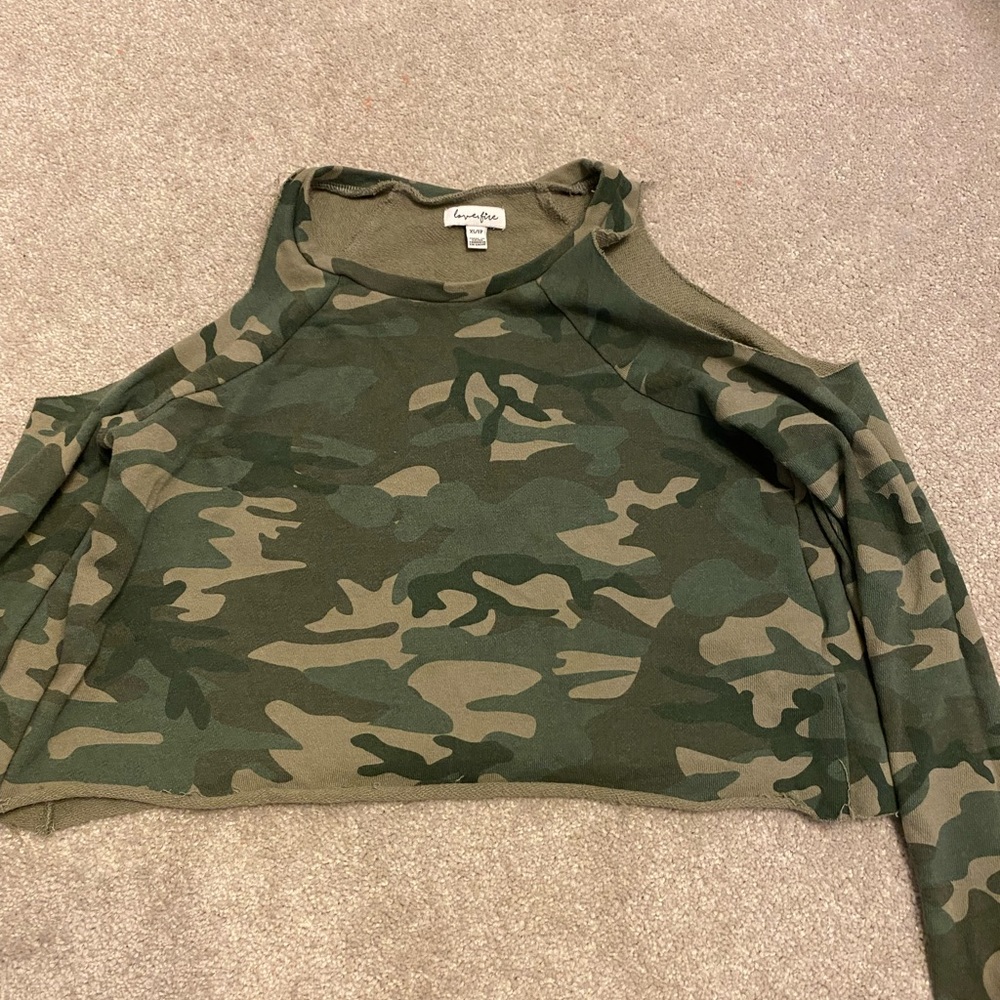 Cropped long sleeve